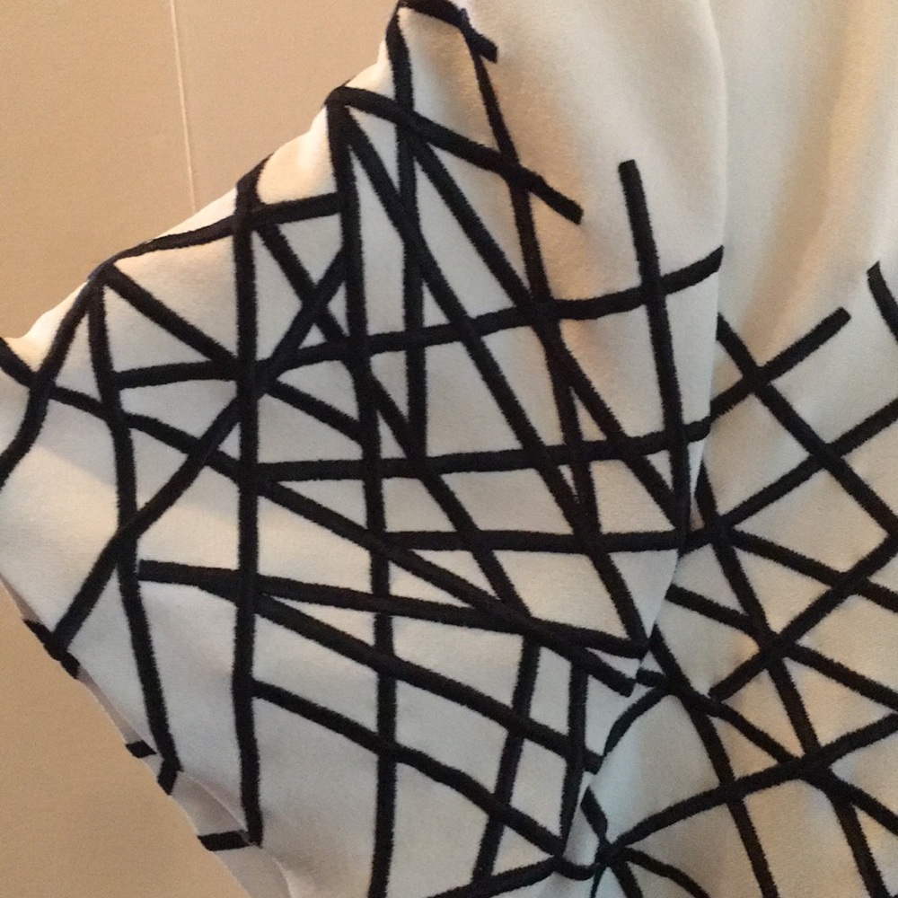 Anne Klein dress, black and white - Picture 2 of 4